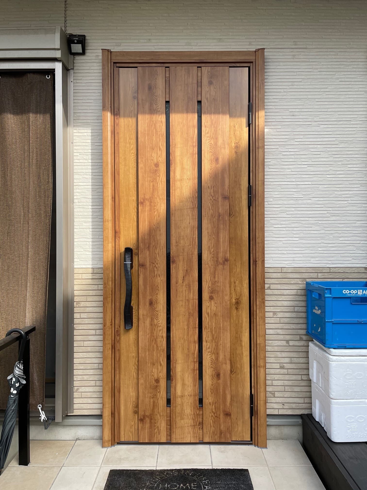 玄関ドア